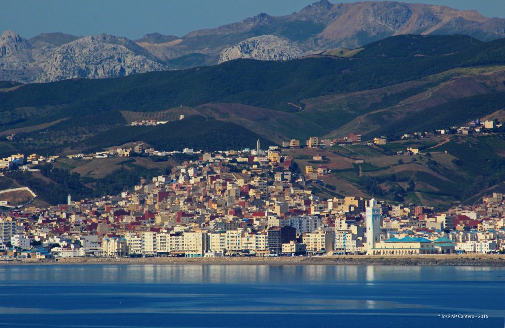 Vista_Parcial_De_Fnideq_Castillejos_Desde_Ceuta_(158152499)